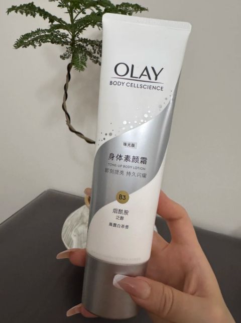 十名十大年度素颜霜品质公布不入手才是真亏pg电子免费模拟器游戏品牌化妆品排行榜前(图2)